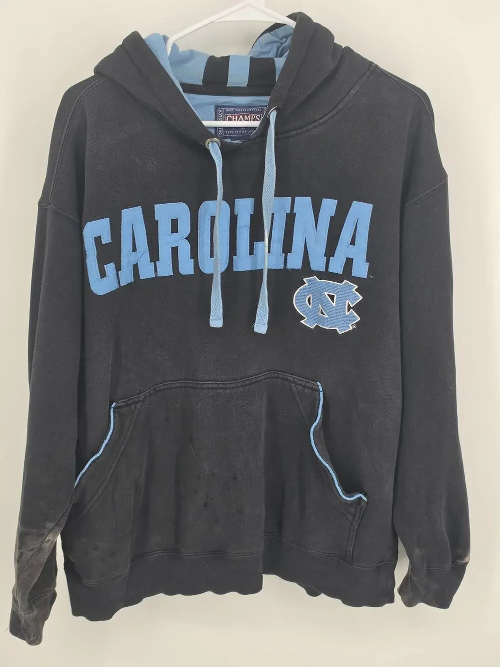 Champs Youth XL N Carolina Hoodie - Comfy & Stylish!